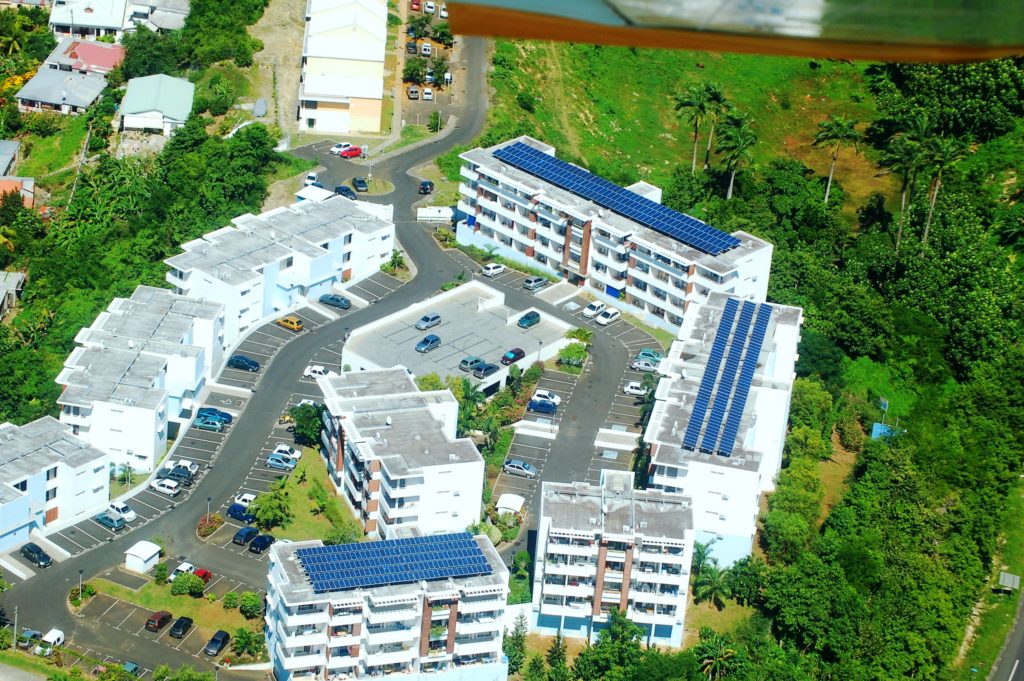 Toiture photovoltaïque de la résidence de l'Université Abymes