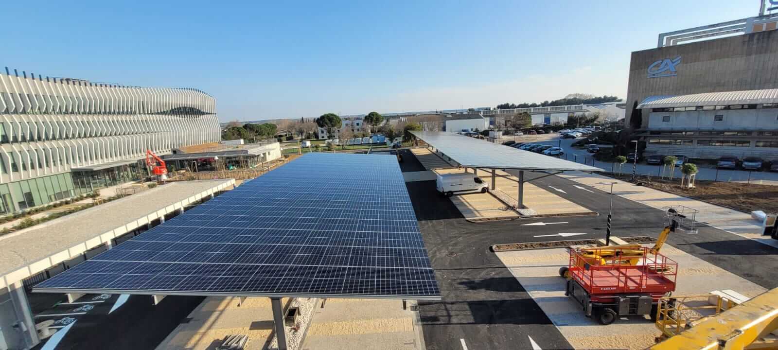 Optez pour l'ombrière photovoltaïque en bois : un choix durable et